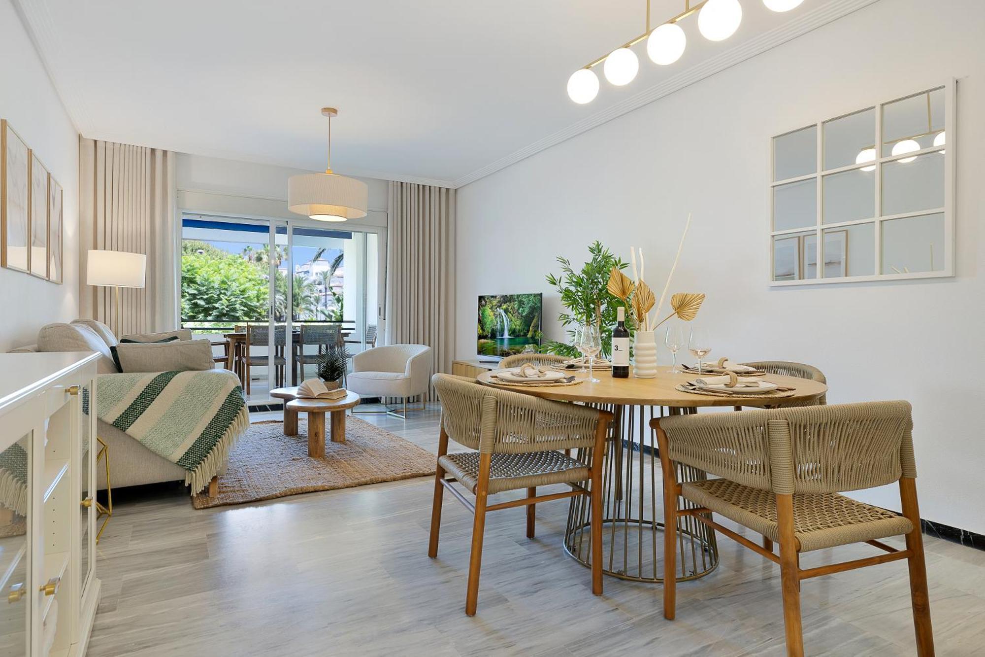 2 Bedroom Apartment In Medina Garden - Puerto Banus มาร์เบยา ภายนอก รูปภาพ