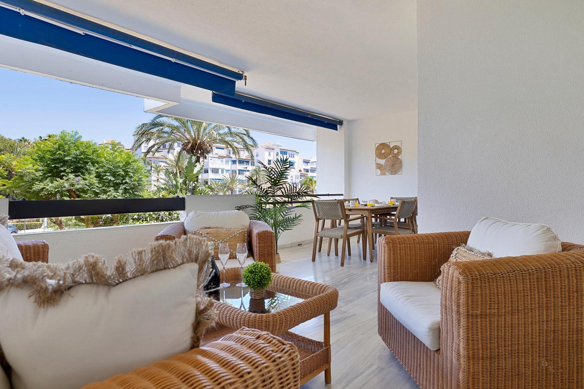 2 Bedroom Apartment In Medina Garden - Puerto Banus มาร์เบยา ภายนอก รูปภาพ